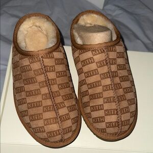 Kith Logo Brown Slippers